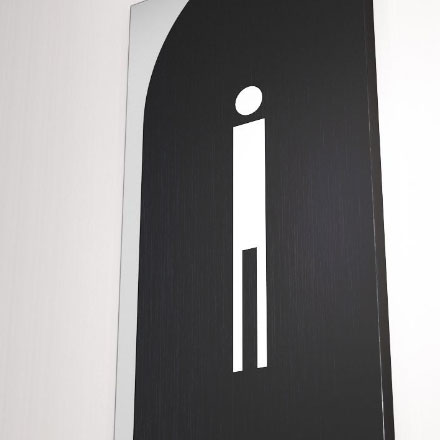 臨時標牌制作過程